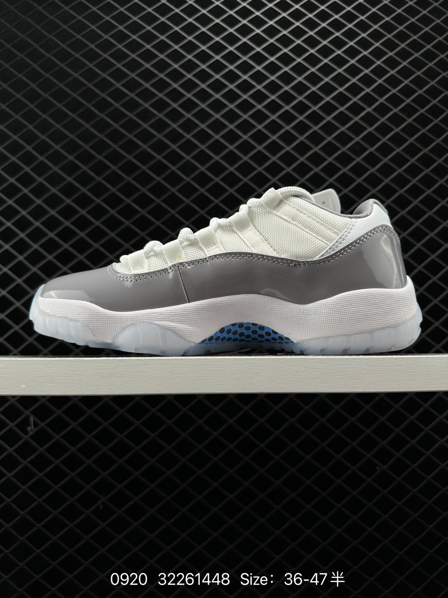 Air Jordan 11 Retro Low 